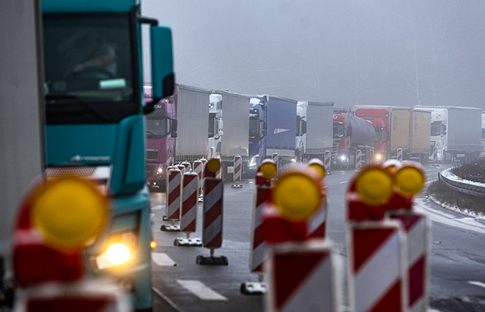 Число грузовиков в очередях на границе Белоруссии и ЕС превысило 5 тысяч