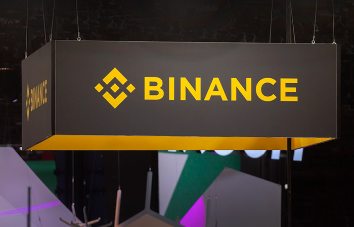    Binance $1          