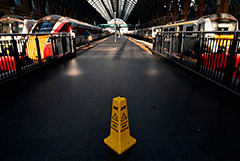 Франция готовится к перебоям в работе поездов из-за забастовок перед Рождеством