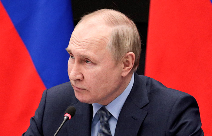 Ο Πούτιν υπέγραψε διάταγμα για μέτρα ως απάντηση στην καθιέρωση «ανώτατου ορίου τιμών» για το ρωσικό πετρέλαιο