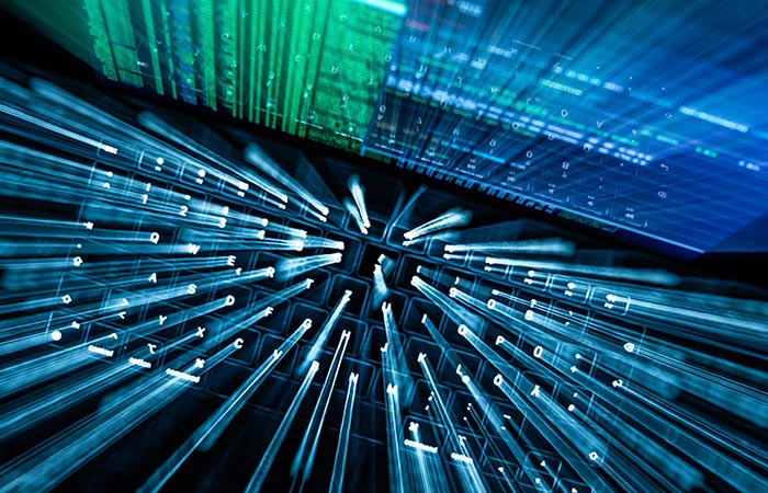 Сохранить и заместить: как государство регулировало IT в 2022 году