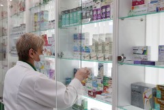 Минздрав РФ поручил регионам запасти лекарства минимум на четыре месяца