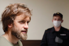 Басманный суд  отказался заочно арестовать Петра Верзилова