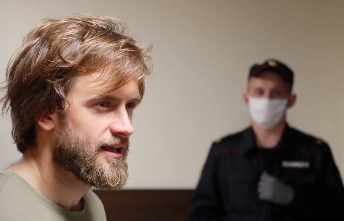 Басманный суд  отказался заочно арестовать Петра Верзилова