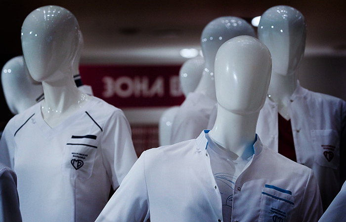 Врачей ряда специальностей в новых регионах РФ планируют освободить от воинской обязанности