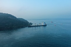 Движение судов по Босфору частично восстановлено
