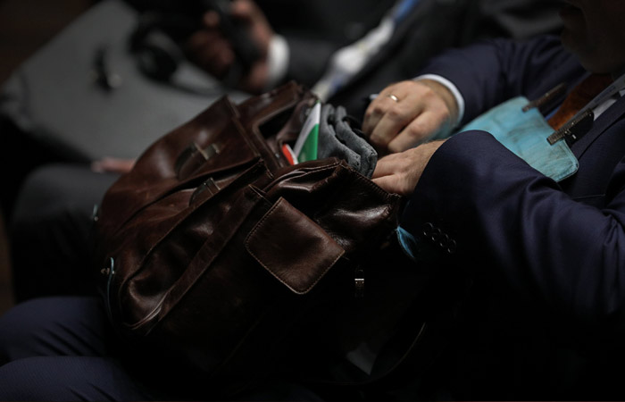 Компании РФ смогут принимать решения без "недружественных" совладельцев