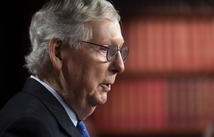 Лидер республиканцев требует равного подхода к Байдену и Трампу при расследовании дел с документами