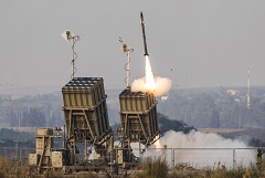 Армия Израиля сбила две ракеты, выпущенные из сектора Газа в сторону Израиля