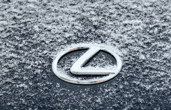 Toyota отзовет в РФ 8,3 тысяч Lexus в рамках второй за неделю отзывной кампании