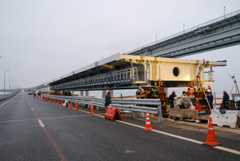 Движение автотранспорта по Крымскому мосту восстановлено после остановки на ремонт