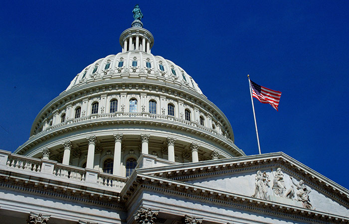 В Кремле считают, что новый пакет военной помощи США Киеву не изменит ход событий