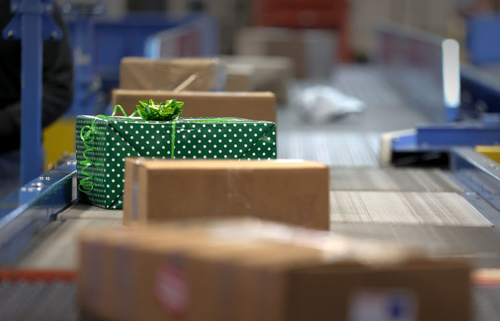 Роспотребнадзор напомнил, что нельзя списывать деньги за возврат некачественных товаров