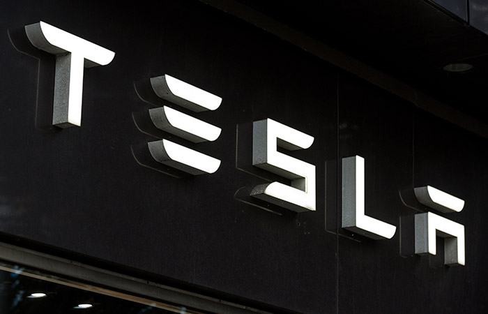 Суд отказал группе акционеров Tesla в иске по поводу твитов Маска