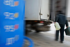 Страны Балтии и Финляндия запретили ввозить нефтепродукты из РФ в канистрах