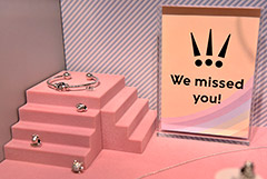 Ювелирная компания Pandora увеличила прибыль и выручку в IV квартале сильнее прогнозов