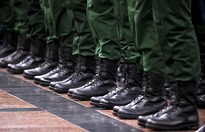 Новые антироссийские санкции ЕС будут включать меры против военных и журналистов