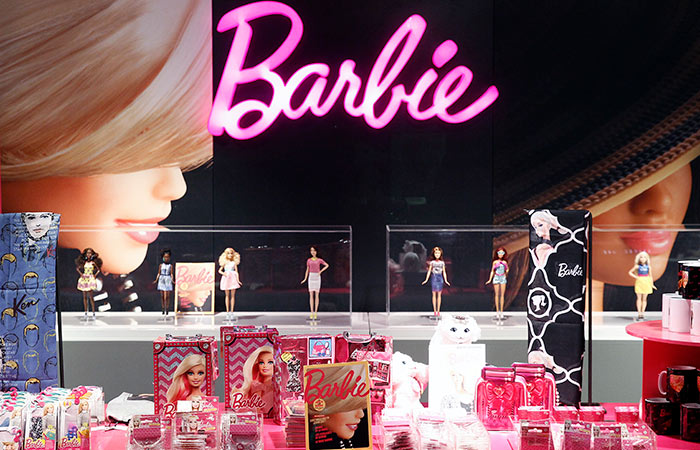 Производитель кукол Барби в IV квартале снизил чистую прибыль в 14 раз