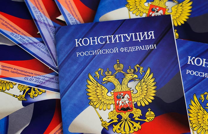 Глава СПЧ напомнил, что Конституция не предусматривает лишения иноагентов гражданства РФ