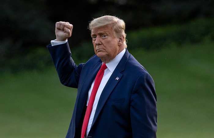 Опрос показал возможность победы Трампа на выборах над Байденом и Харрис