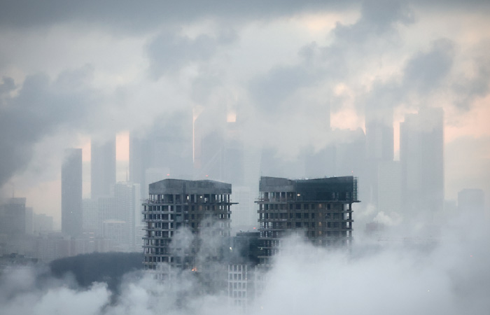 Москвичам пообещали неоднородную погоду с морозами до минус 15 градусов в марте