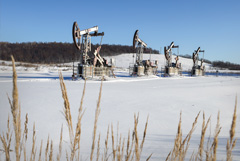 Нефтяники в январе-феврале получили из бюджета по демпферу 156,6 млрд рублей