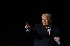 Трамп предложил построить 10 "городов свободы" c летающими автомобилями