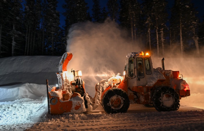 Не менее десяти человек стали жертвами непогоды в США