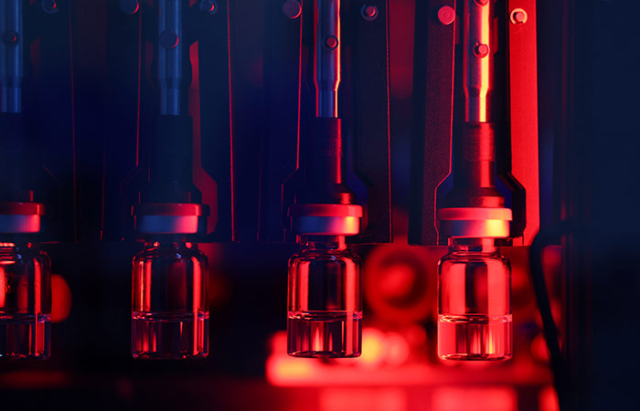 Мурашко не считает жестким решение Японии о запрете на экспорт в РФ вакцин и медизделий