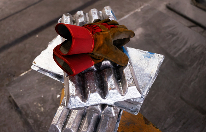 Канада запретит импорт из России алюминия и продукции из стали