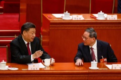 Новым премьером Госсовета КНР избран Ли Цян