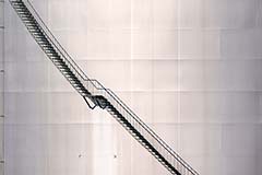 Цены на нефть падают почти на 5% на фоне опасений кризиса в банковской отрасли США