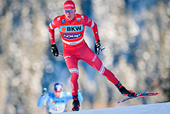 Большунов и Терентьев выиграли командный спринт на чемпионате России по лыжам