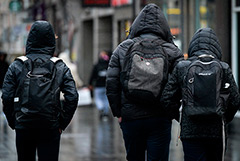 Российские школы постепенно ограничат в доступе к зарубежным видеосервисам