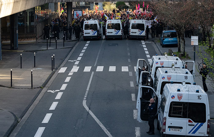 Во Франции проходит 11-я акция протеста против пенсионной реформы