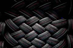 Автомобилистам в Москве разрешили сменить зимнюю резину на летнюю