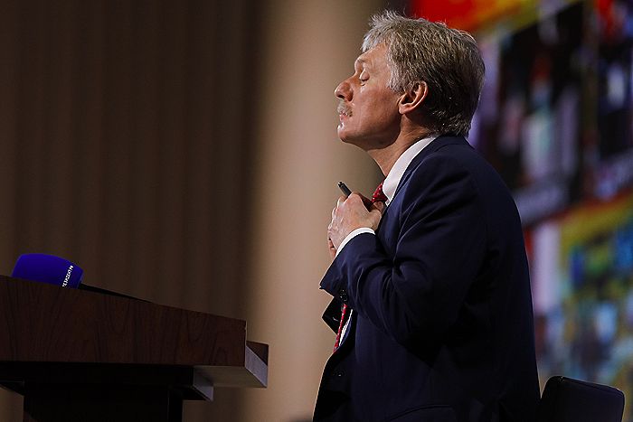 Песков назвал неадекватной реакцию Запада на планы РФ построить хранилища для ТЯО в Белоруссии