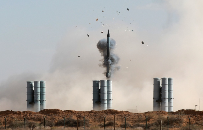 Российские войска ПВО отрабатывают защиту границ после вступления Финляндии в НАТО