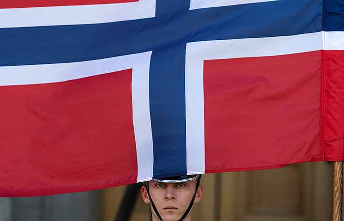 Норвегия высылает 15 сотрудников посольства РФ