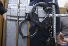 Более 20 полицейских и жителей Ростовской области арестованы по делу о крупных взятках