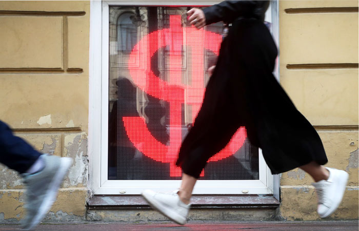 Рубль перешел к укреплению к доллару с учетом позитива на мировых рынках капитала