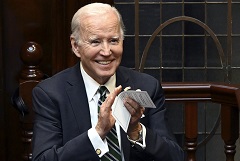 Байден намерен участвовать в президентских выборах