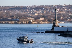 Морское сообщение остановлено в Севастополе