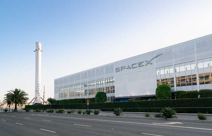 SpaceX       Starship