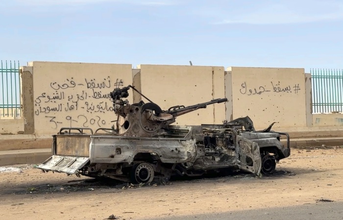 Стороны конфликта в Судане согласились на 72-часовое прекращение огня, сообщил Блинкен