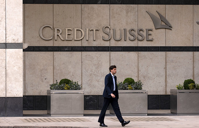     Credit Suisse  I   61  