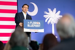 Губернатор Флориды заявит об участии в президентских выборах уже в середине мая