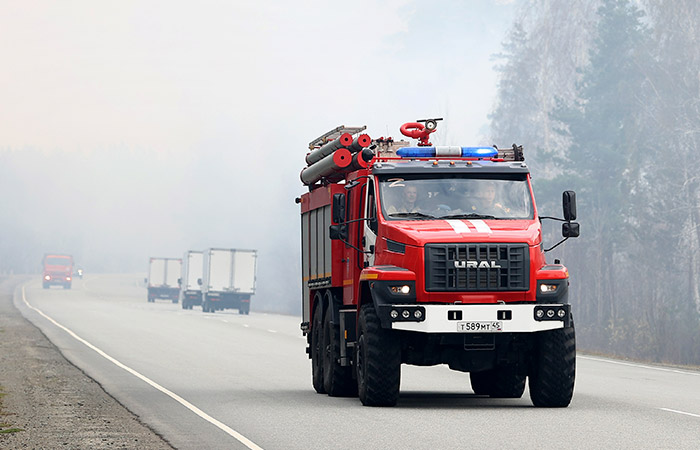 В Курганской области загорелись дома в поселке Юрахлы