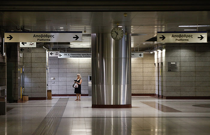 Метро и трамваи не работают в Афинах из-за забастовки транспортников