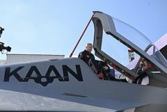 Турецкий военный самолет пятого поколения получил название KAAN